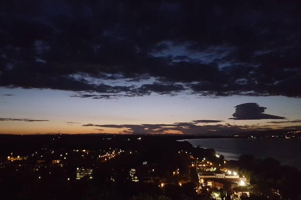 Bellavista La Tua Romantica Vacanza Sul Trasimeno 拉戈堡 外观 照片